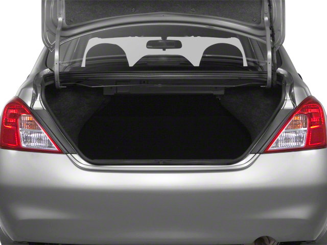 2012 Nissan Versa 1.6 SL