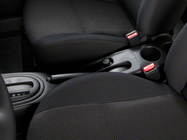 2012 Nissan Versa 1.6 SL