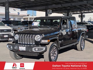 2023 Jeep Gladiator Overland