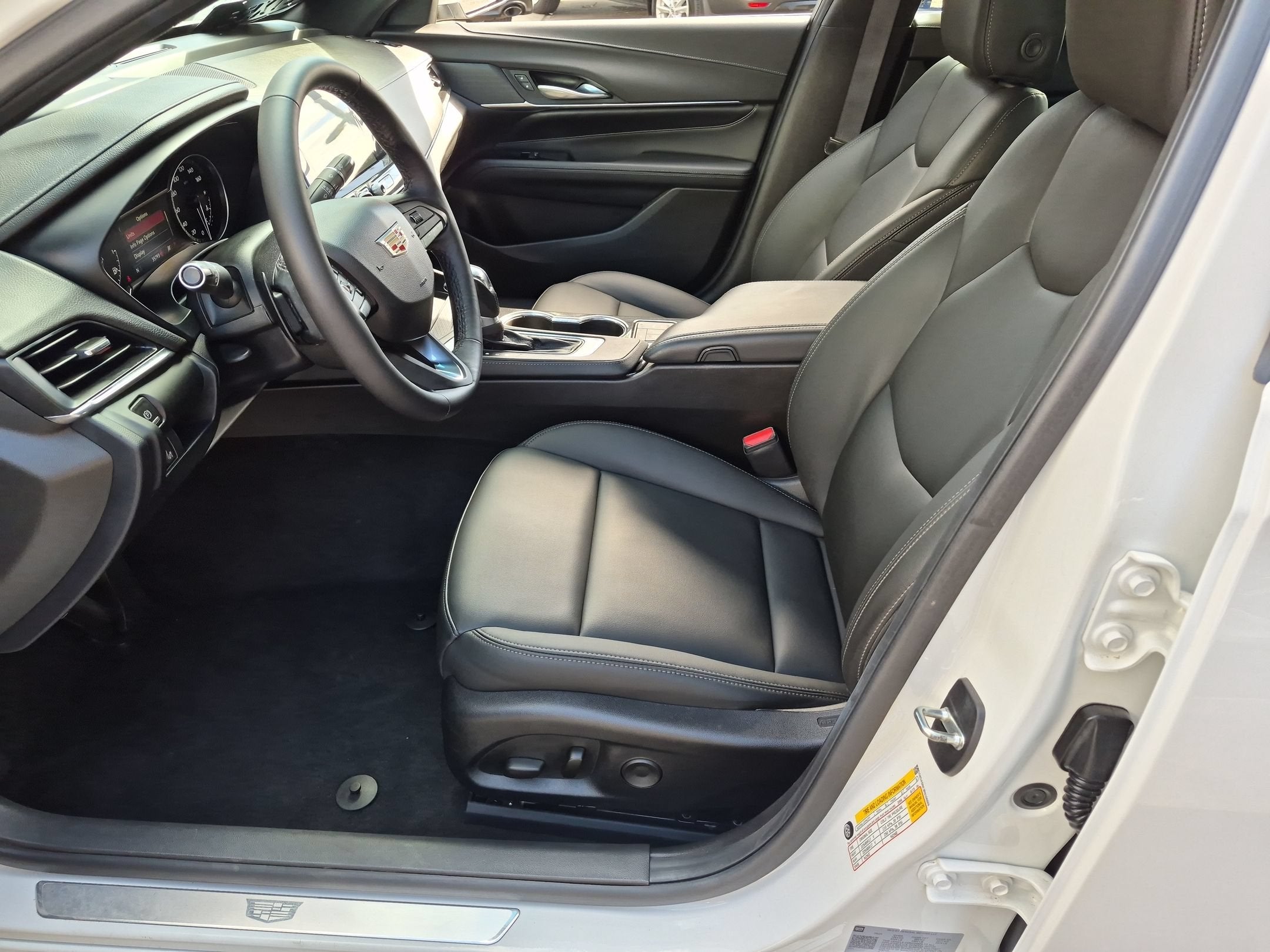 2024 Cadillac CT4 Luxury