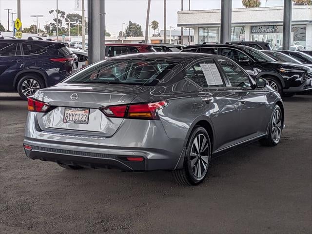 2021 Nissan Altima 2.5 SV