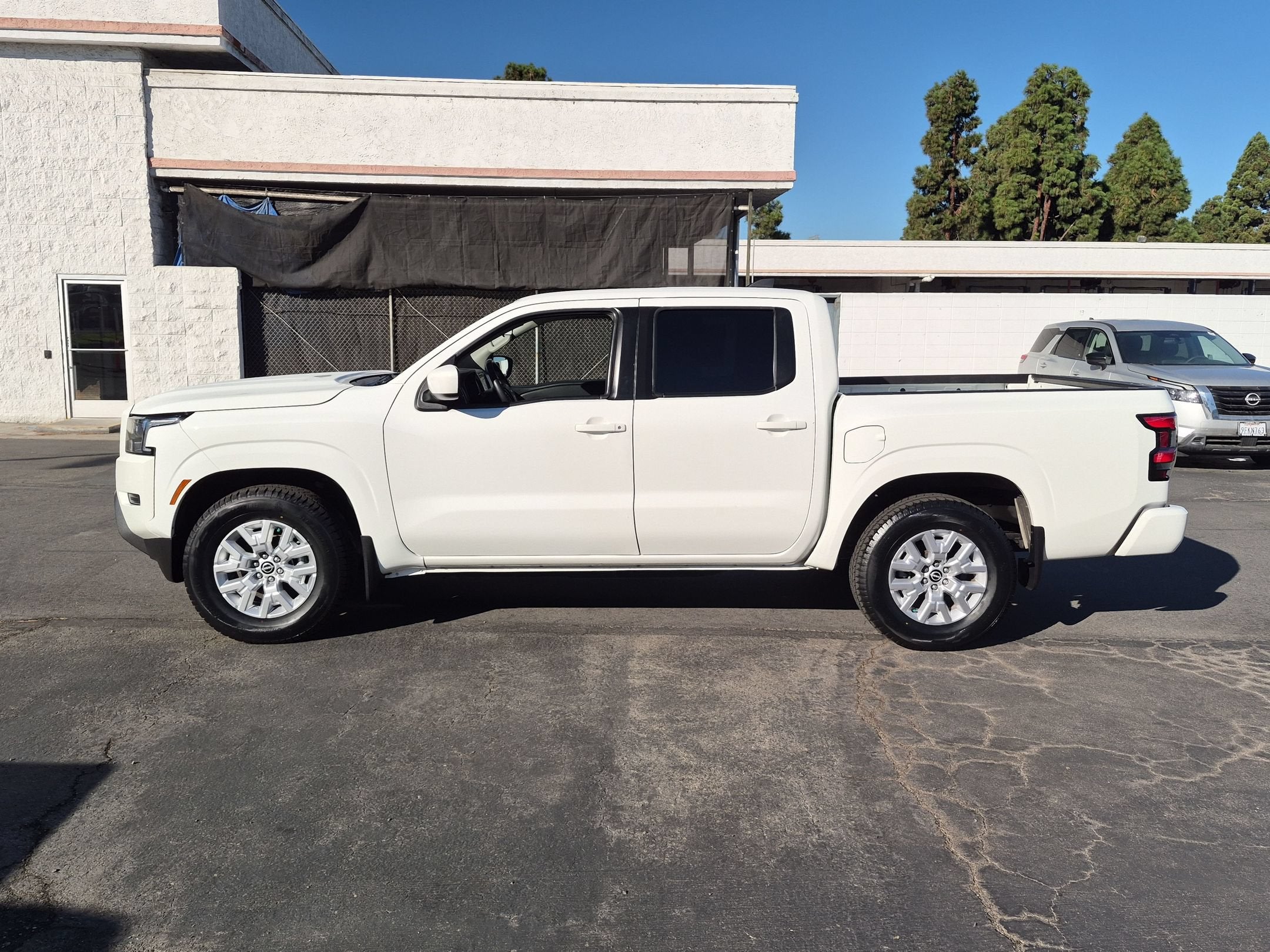 2022 Nissan Frontier SV
