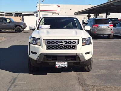 2022 Nissan Frontier SV