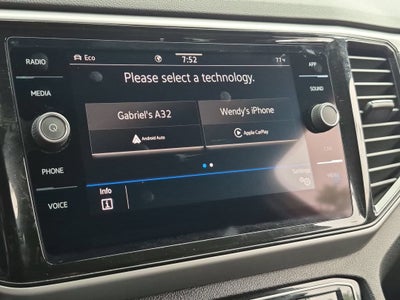 2023 Volkswagen Atlas 3.6L V6 SE with Technology