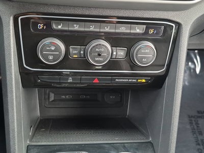 2023 Volkswagen Atlas 3.6L V6 SE with Technology