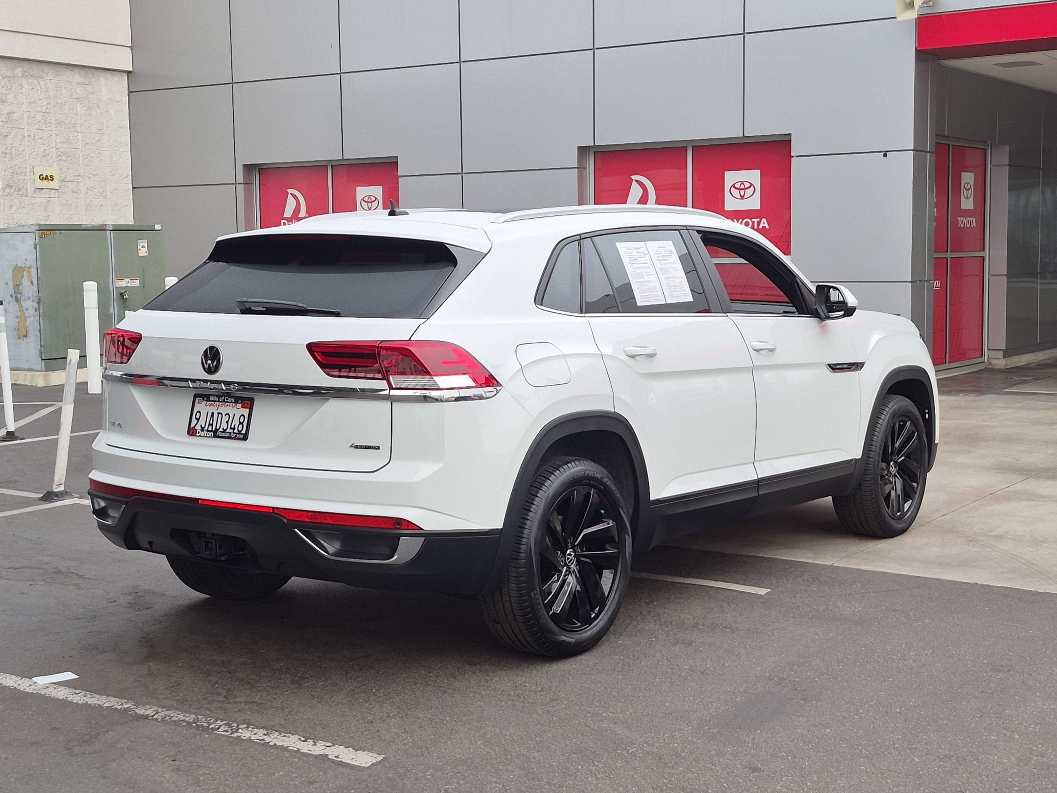 2023 Volkswagen Atlas 3.6L V6 SE with Technology