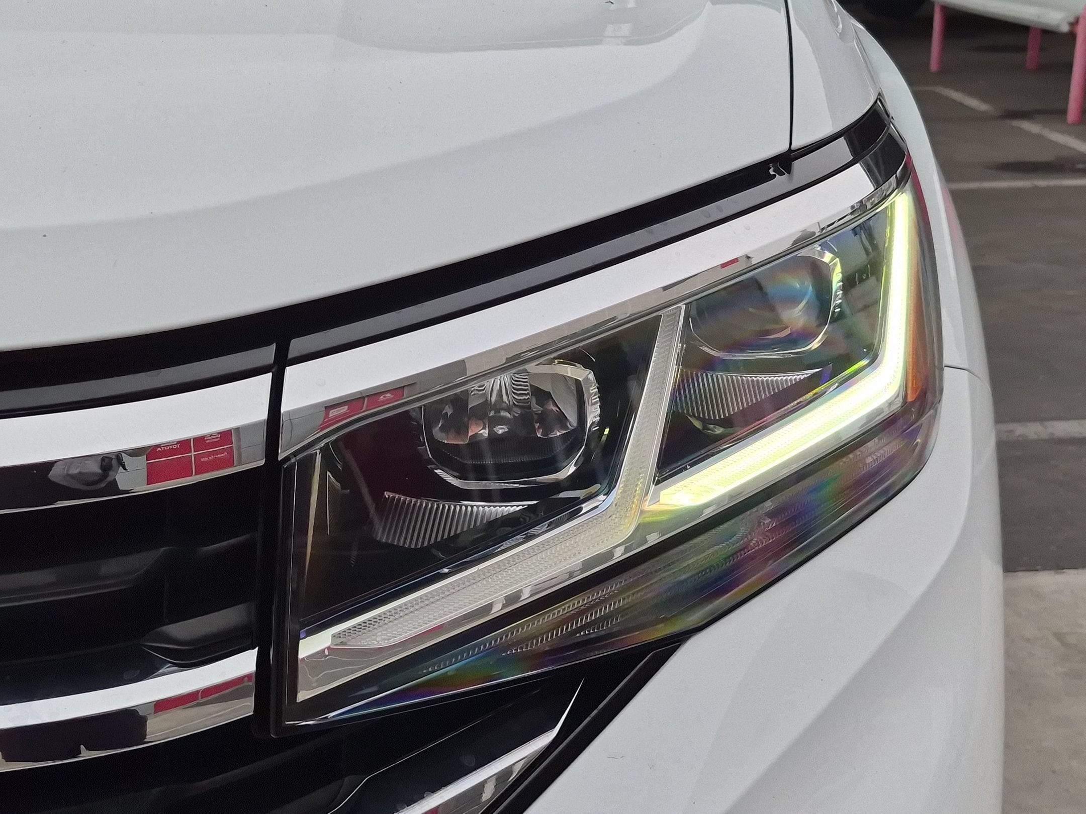 2023 Volkswagen Atlas 3.6L V6 SE with Technology
