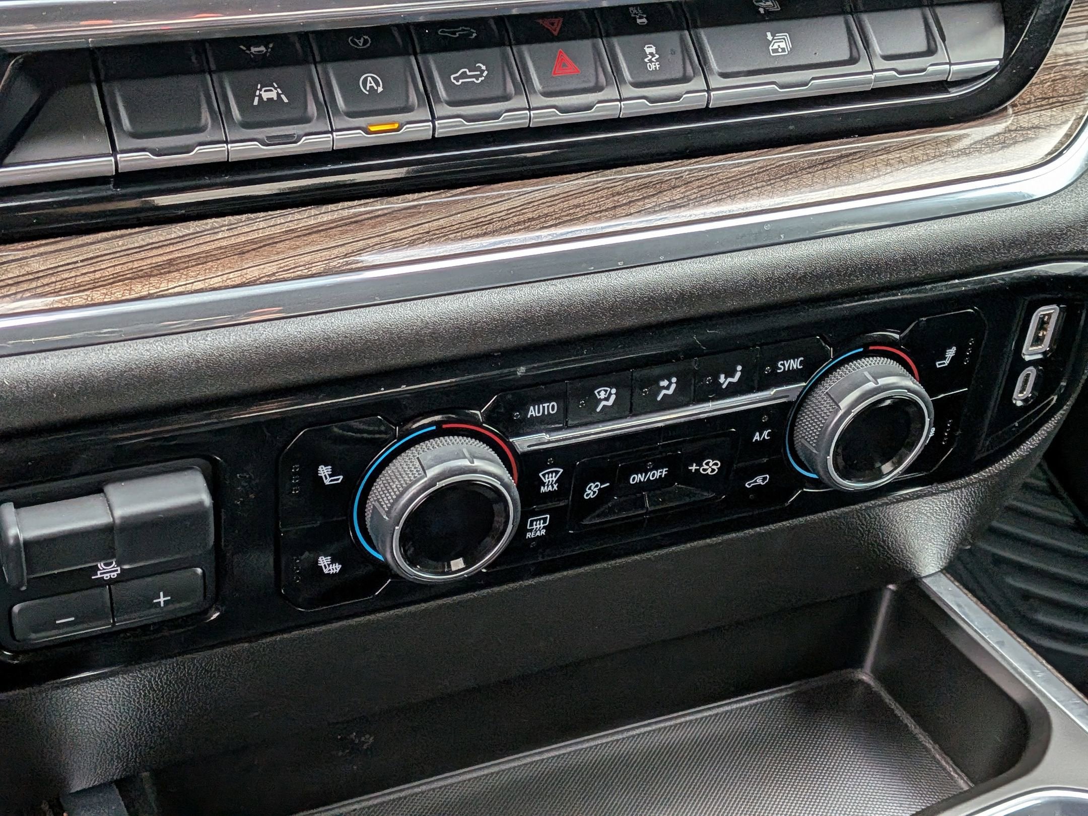 2025 Chevrolet Silverado RST