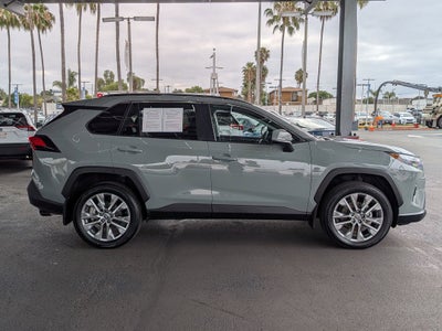 2022 Toyota RAV4 XLE Premium