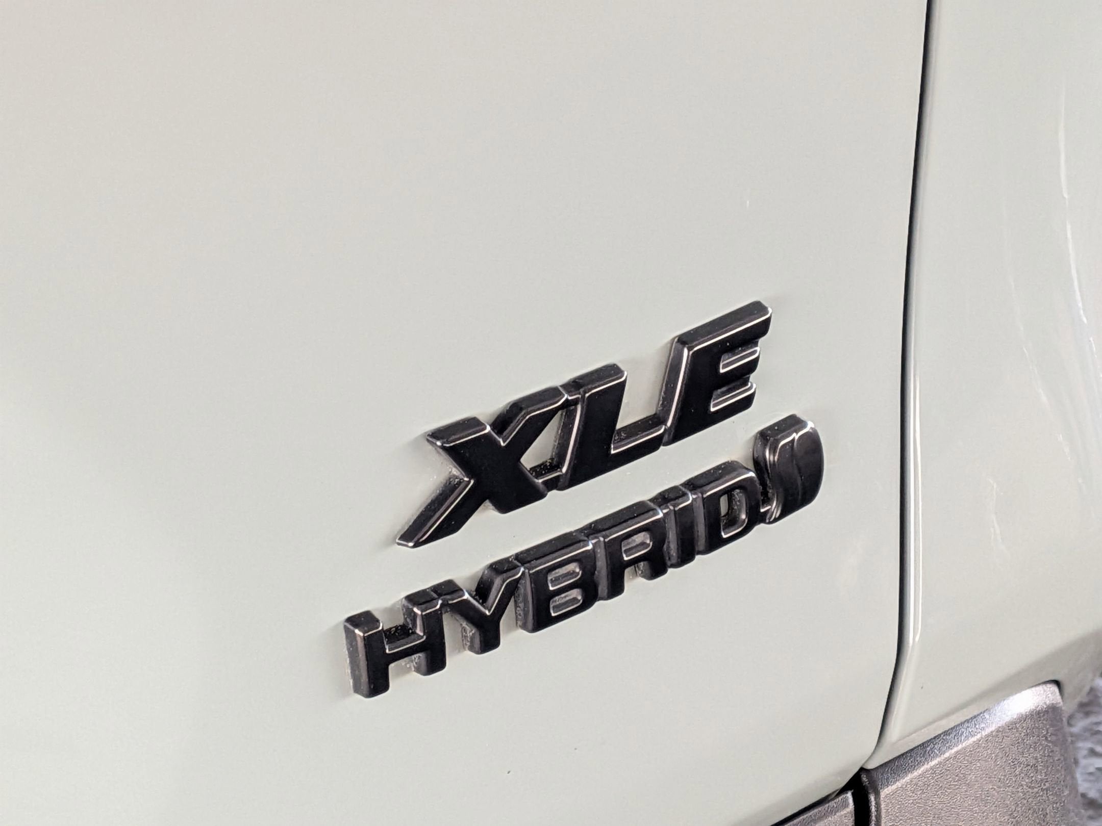 2020 Toyota RAV4 HYBRID Hybrid XLE