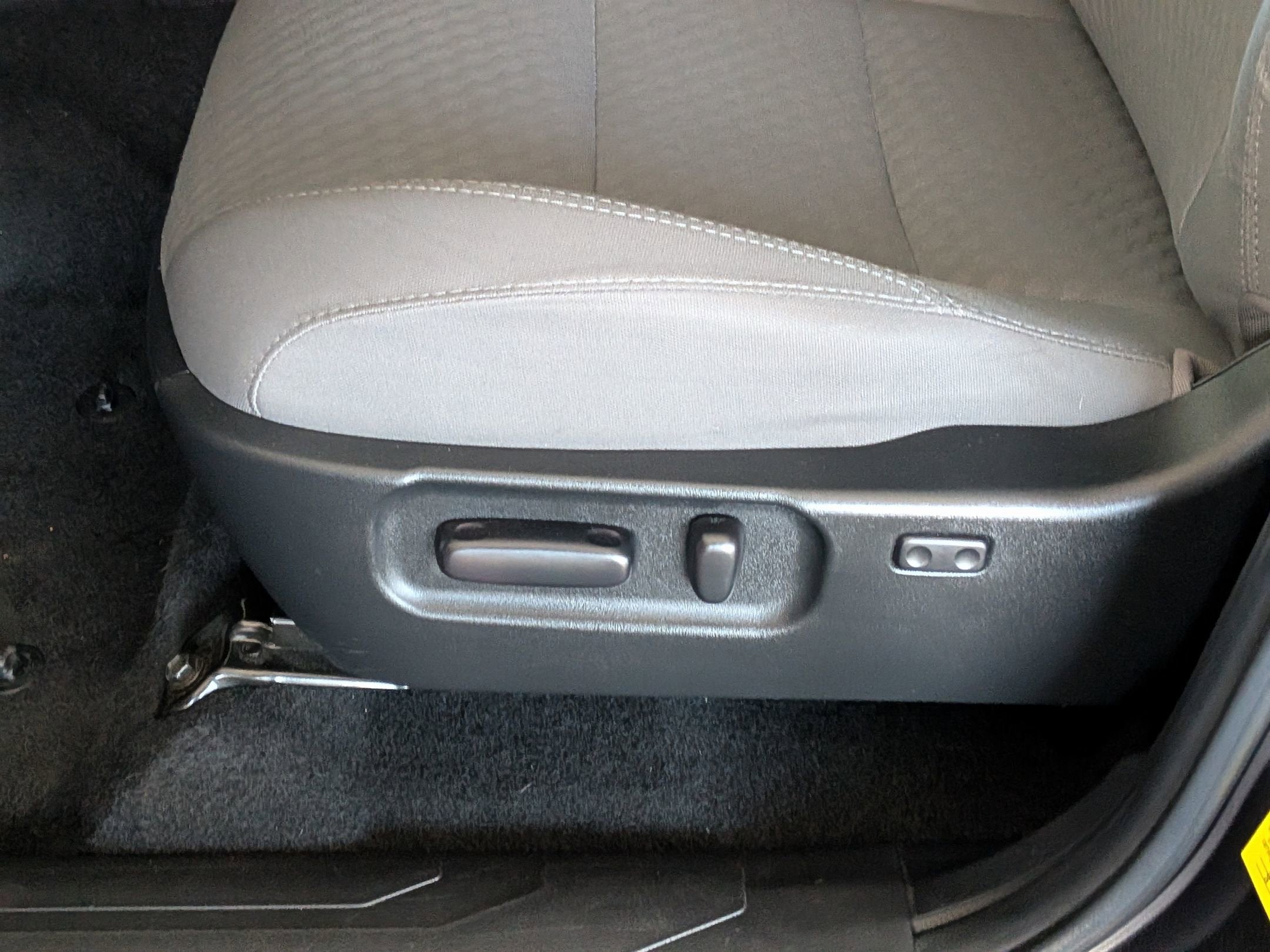 2022 Toyota TACOMA SR5 SR5