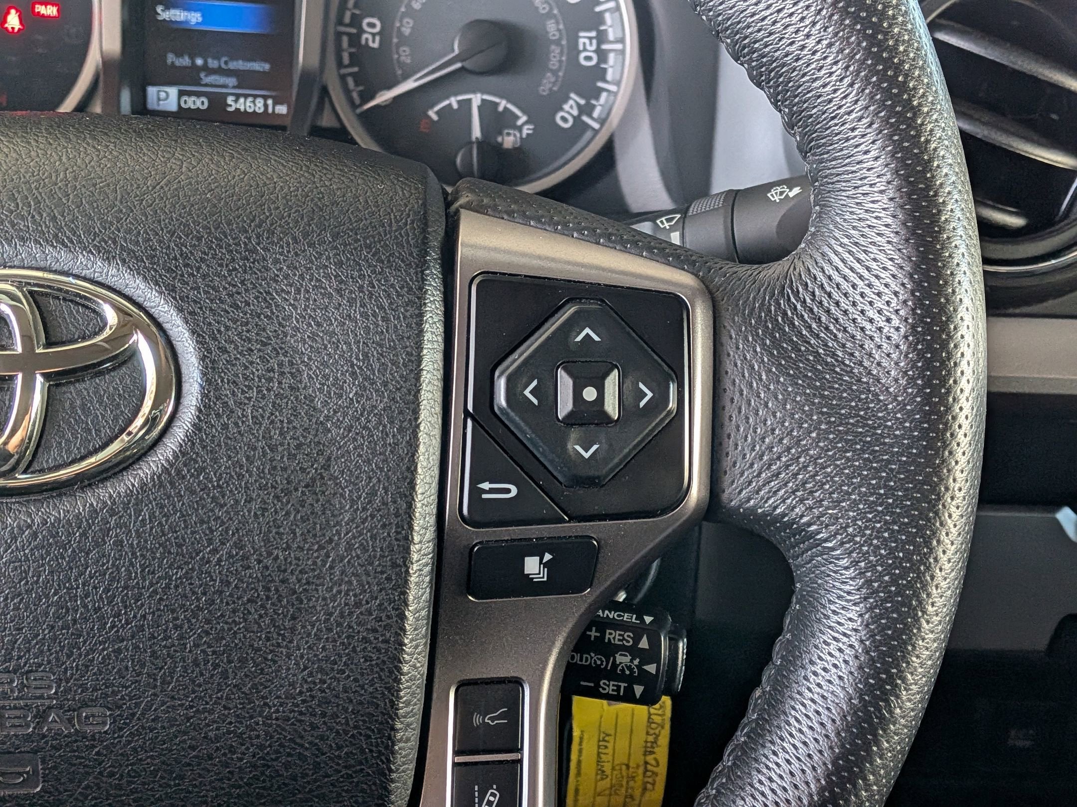 2022 Toyota TACOMA SR5 SR5