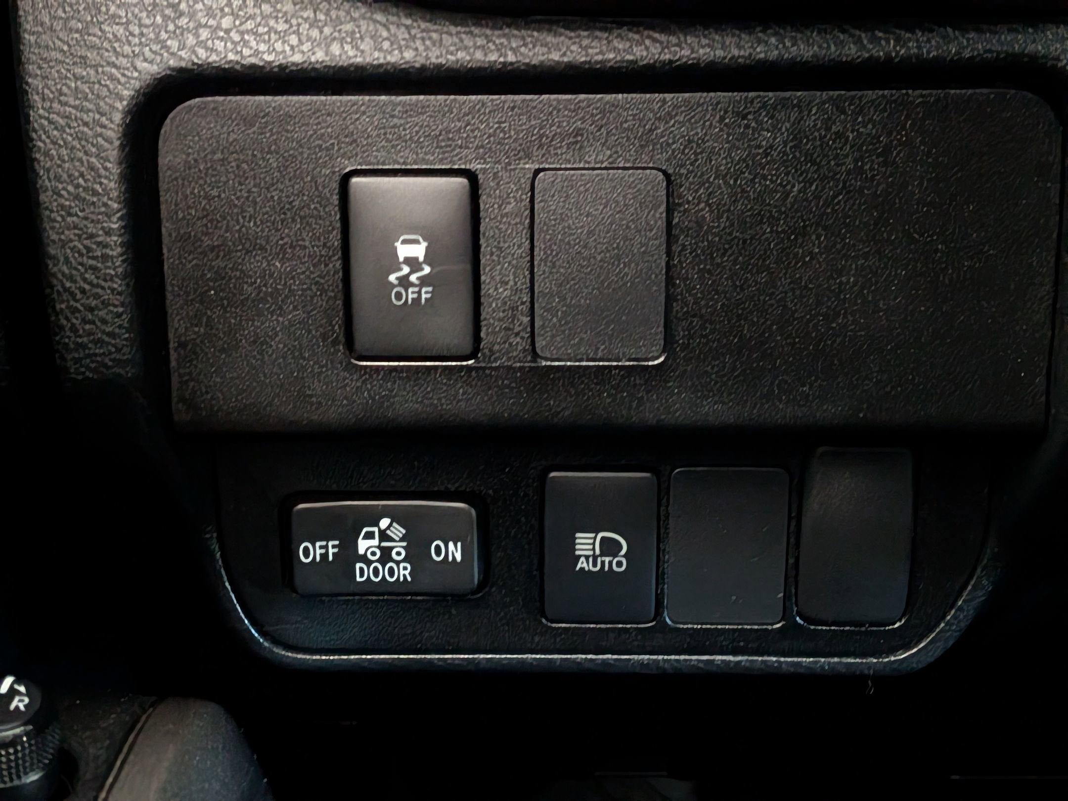 2022 Toyota TACOMA SR5 SR5