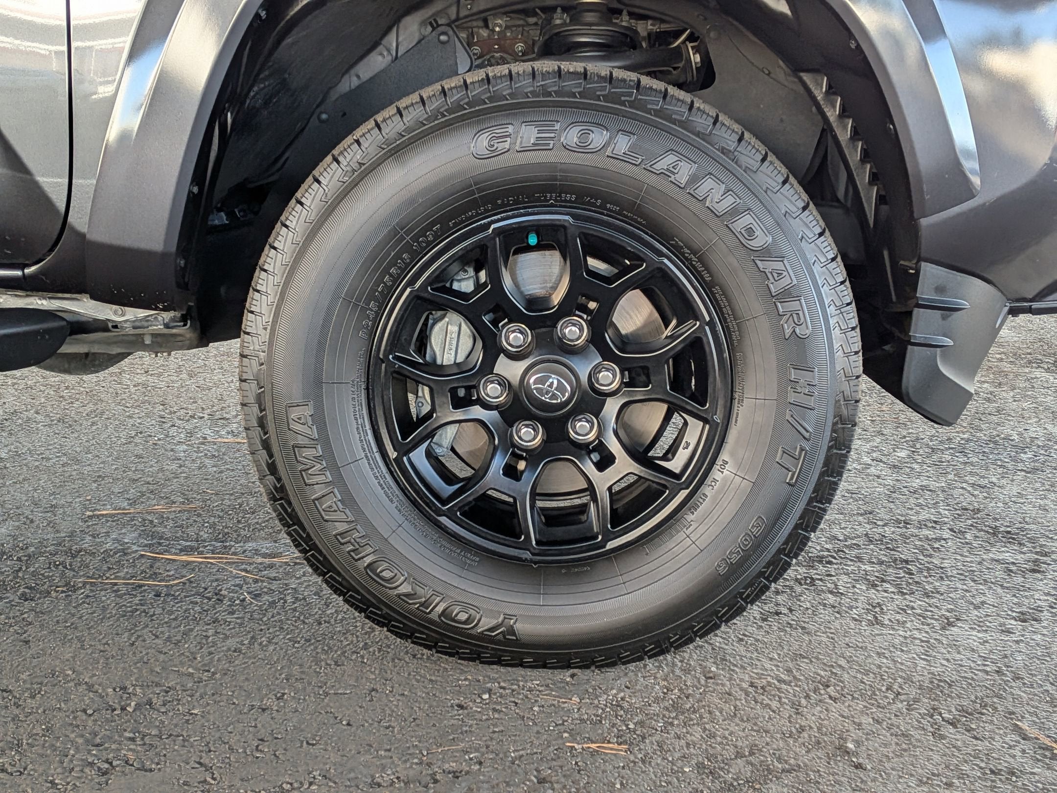 2022 Toyota TACOMA SR5 SR5