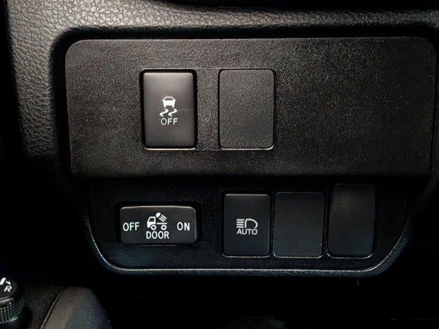 2022 Toyota TACOMA SR5 SR5