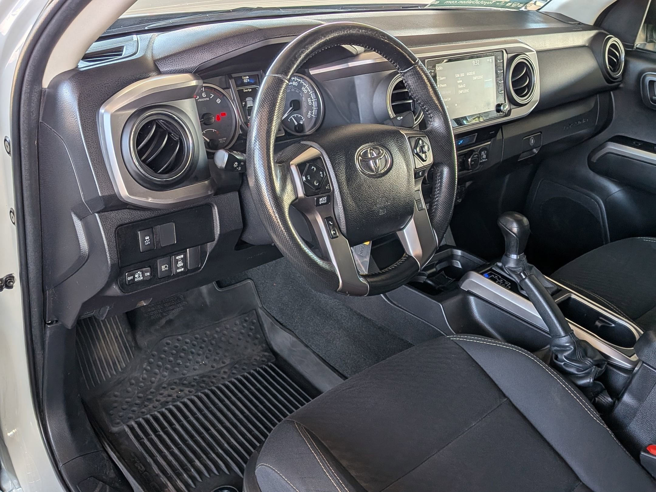 2022 Toyota TACOMA SR5 SR5