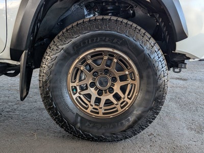 2022 Toyota TACOMA SR5 SR5