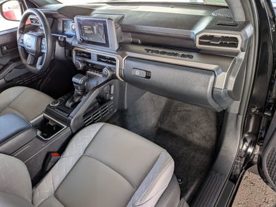 2025 Toyota TACOMA SR5 SR5