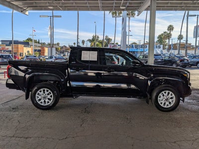 2025 Toyota TACOMA SR5 SR5