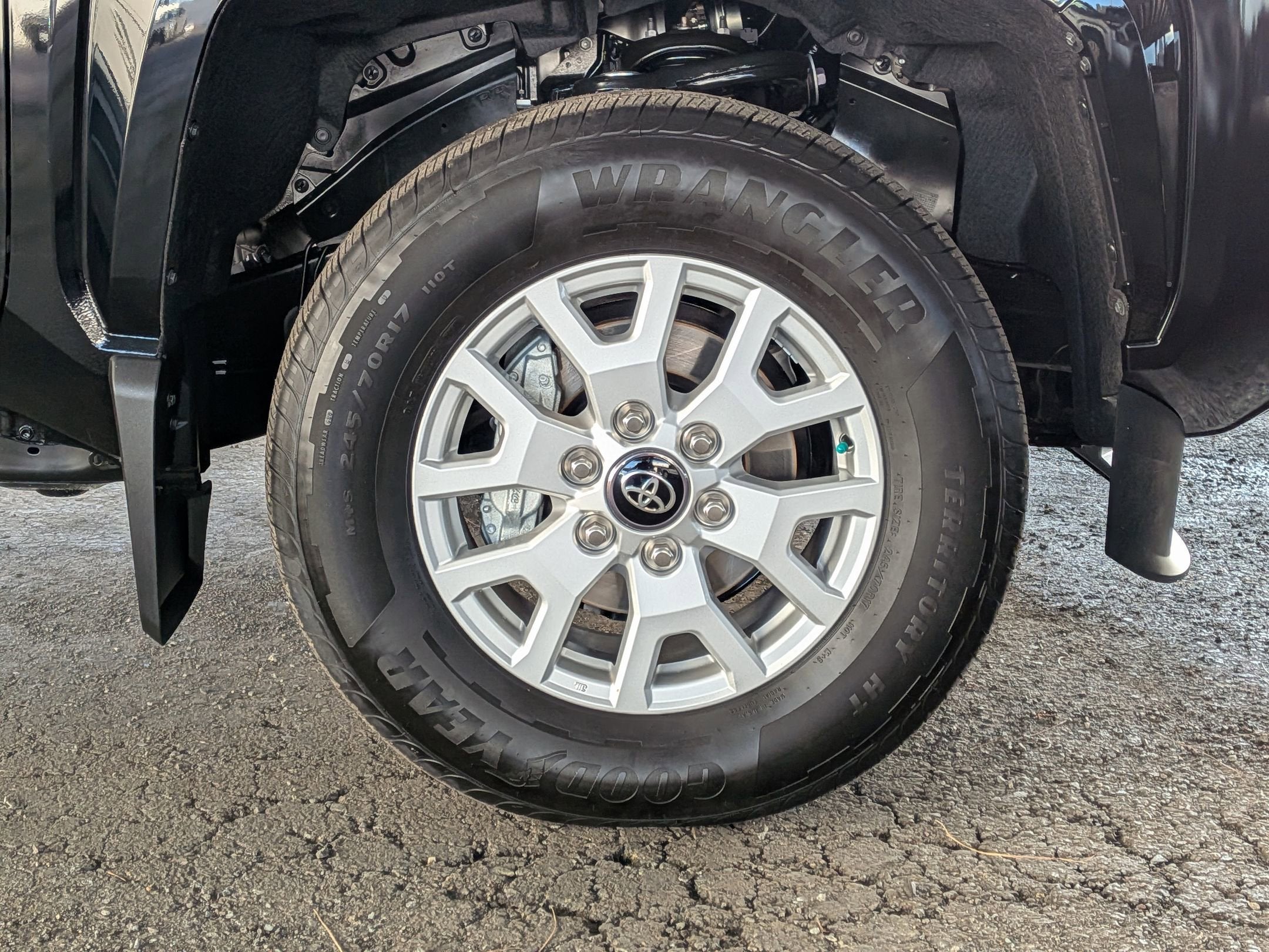 2025 Toyota TACOMA SR5 SR5