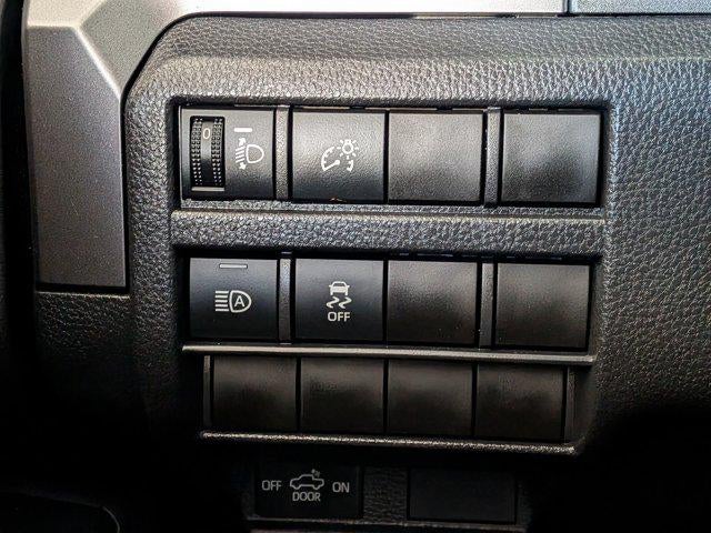 2025 Toyota TACOMA SR5 SR5