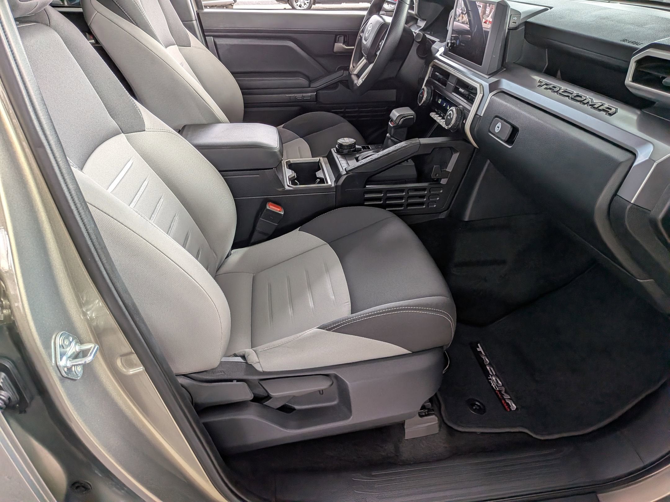 2025 Toyota TACOMA TRD OFFRD TRD OFF ROAD HYBR