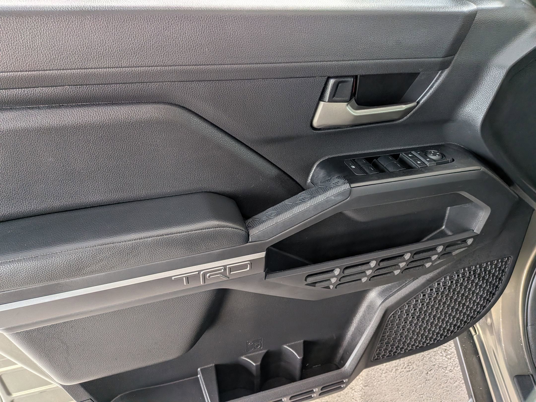 2025 Toyota TACOMA TRD OFFRD TRD OFF ROAD HYBR