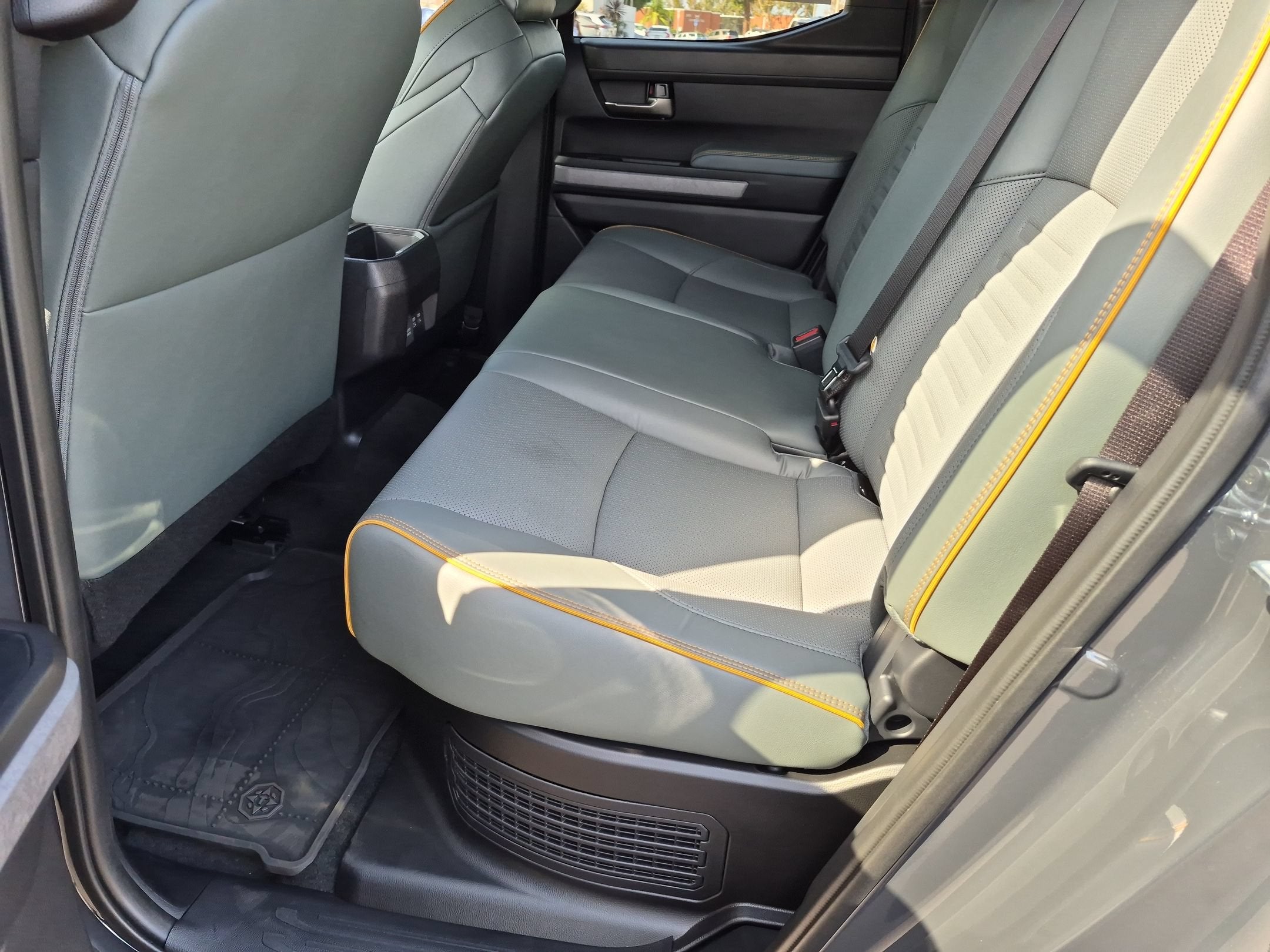 2026 Toyota Tacoma i-FORCE MAX TRAILHUNTER HYBRI