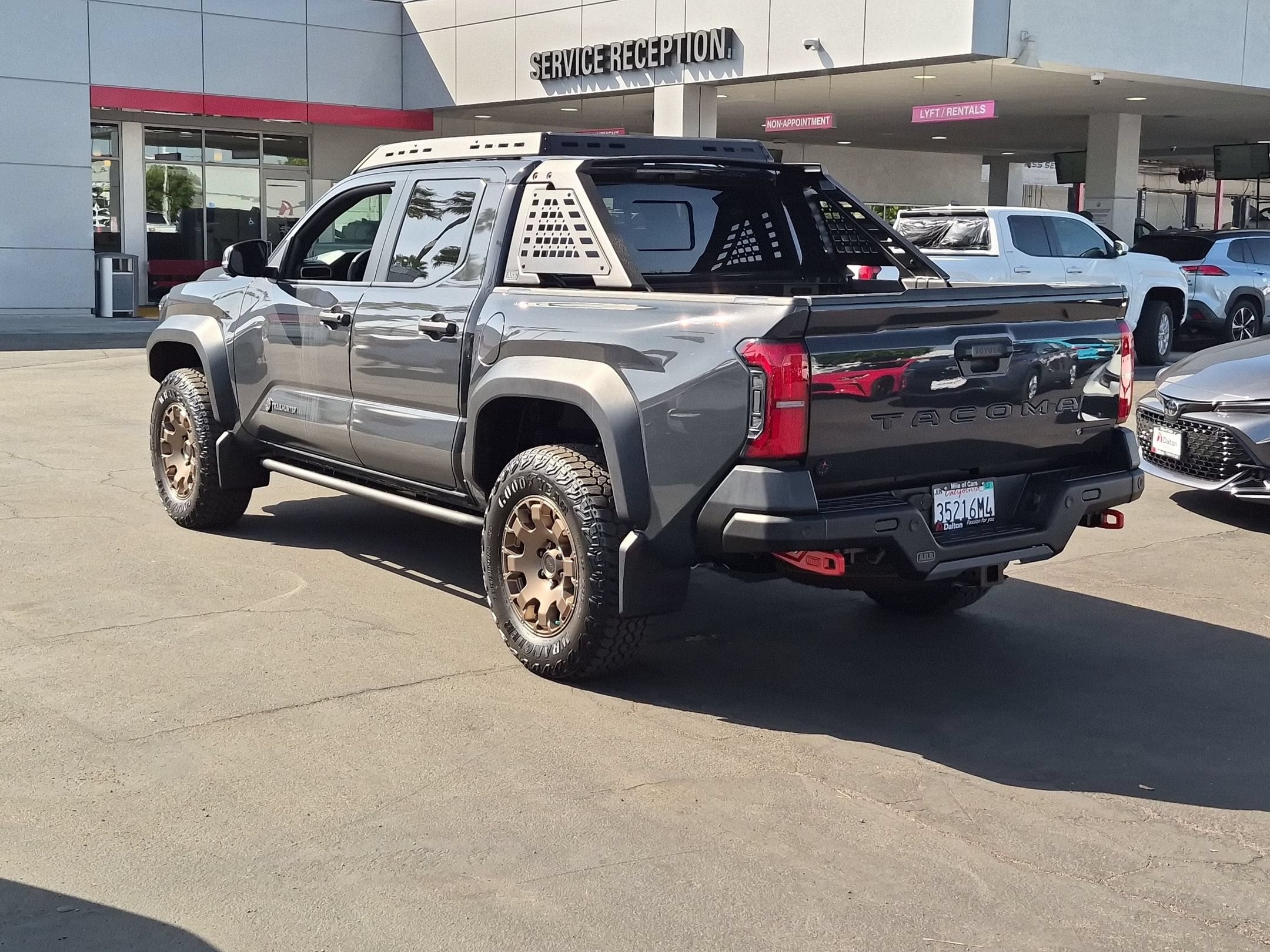 2026 Toyota Tacoma i-FORCE MAX TRAILHUNTER HYBRI