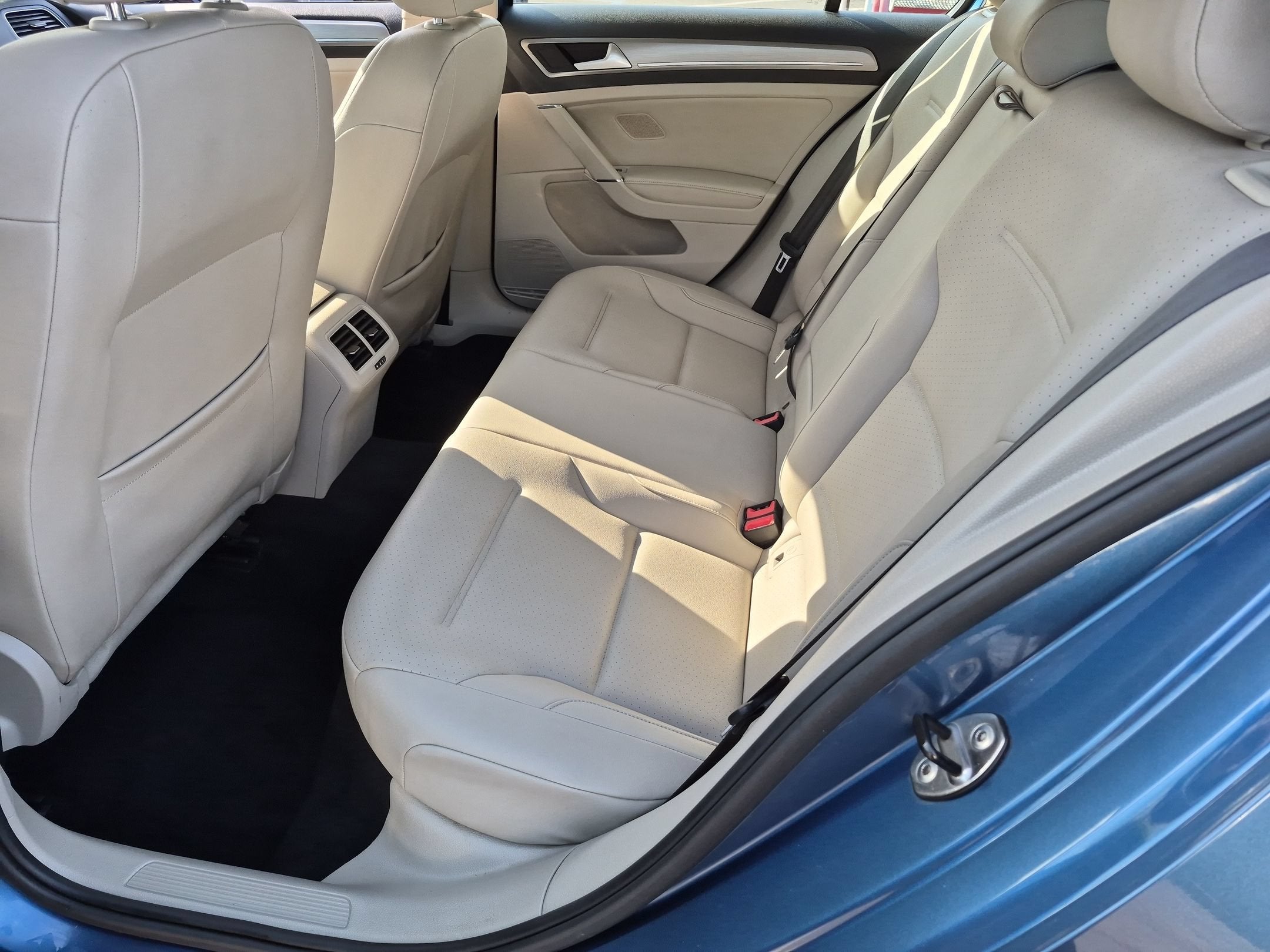 2016 Volkswagen Golf TSI SE