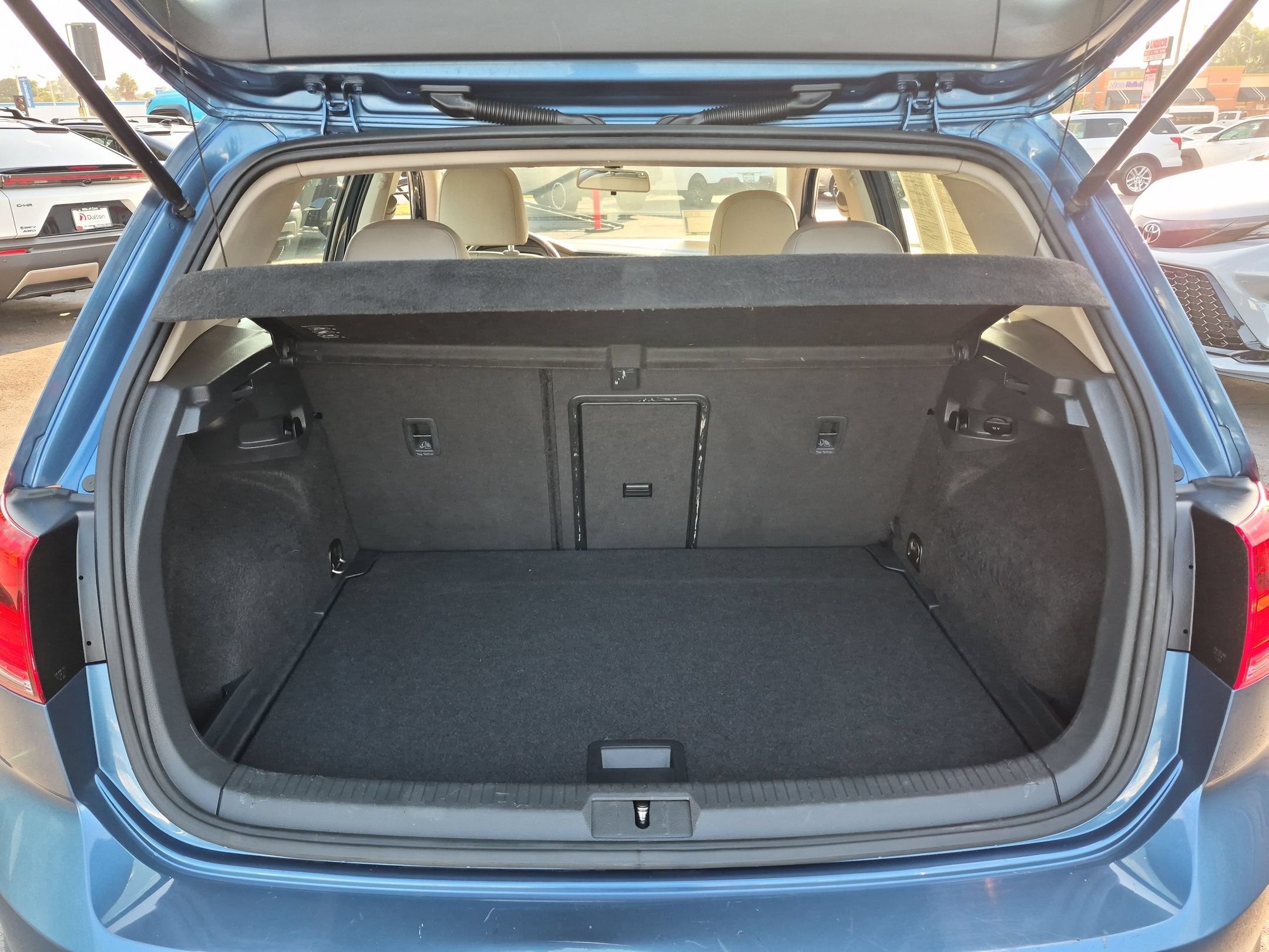2016 Volkswagen Golf TSI SE