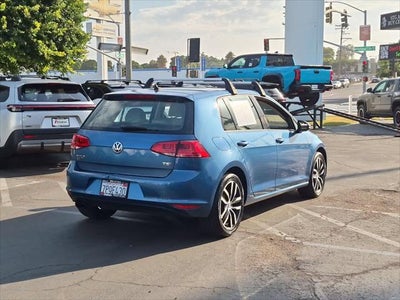 2016 Volkswagen Golf TSI SE