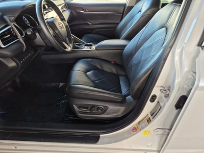 2018 Toyota Camry Hybrid Hybrid XLE
