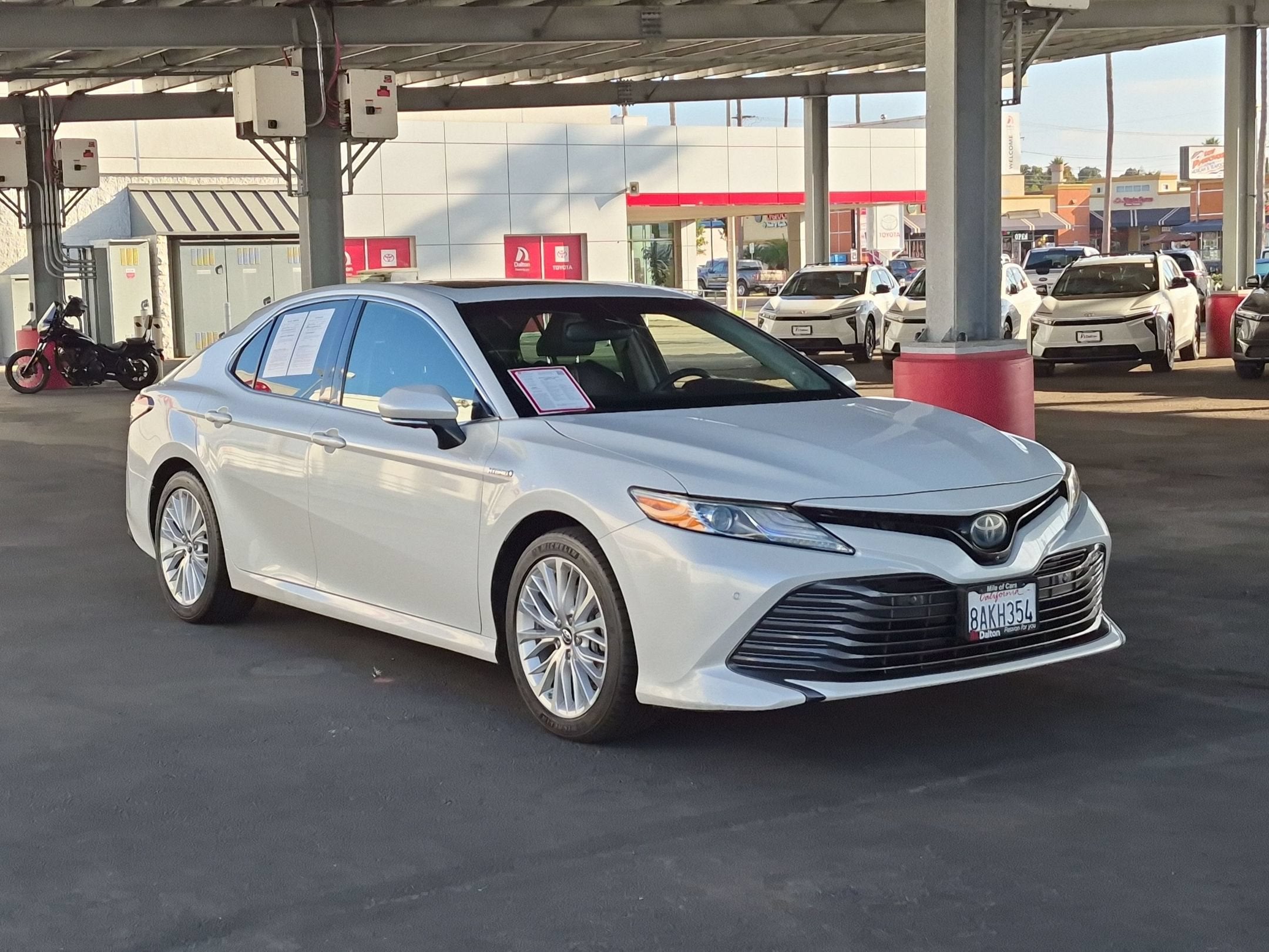 2018 Toyota Camry Hybrid Hybrid XLE