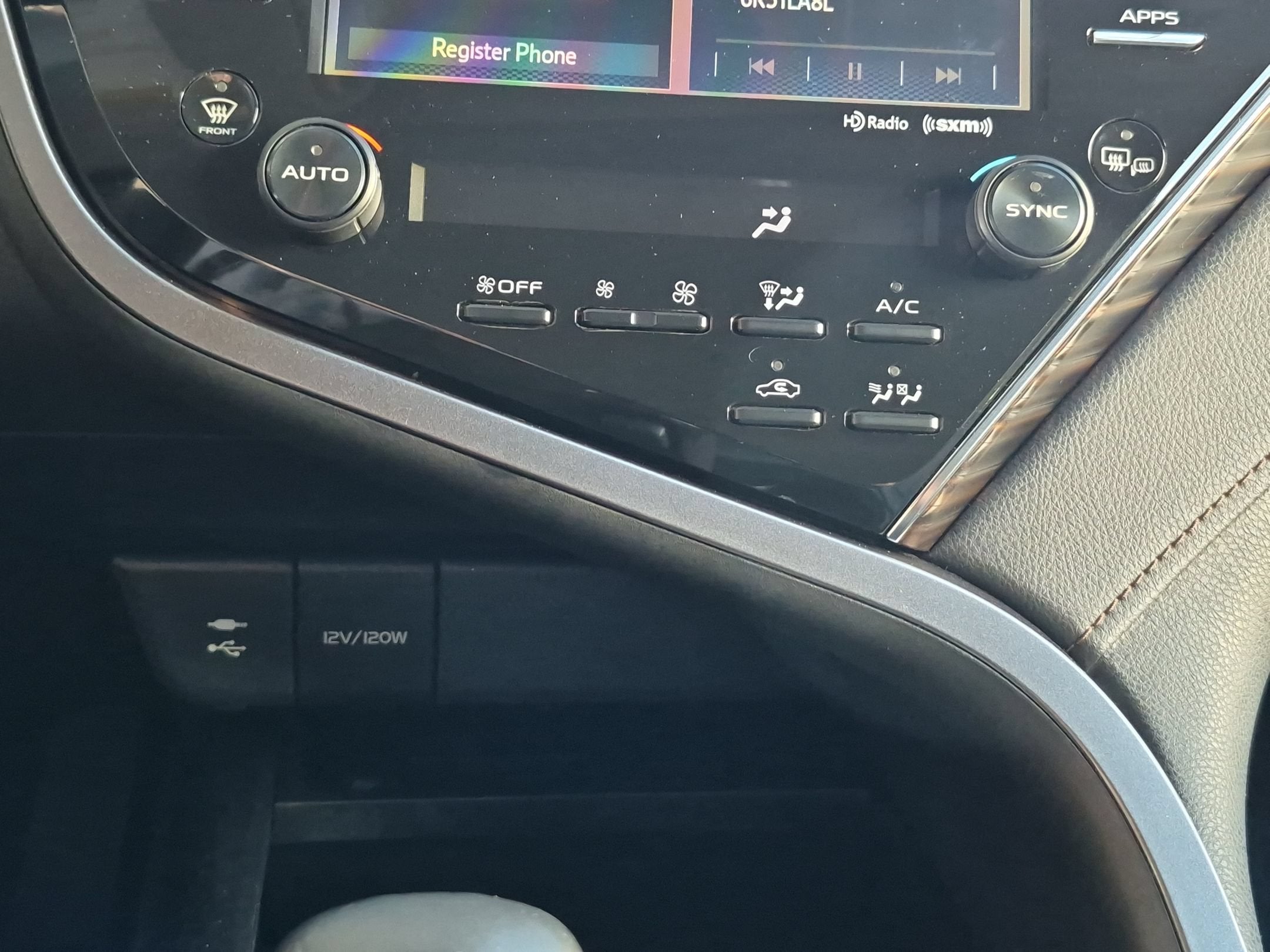 2018 Toyota Camry Hybrid Hybrid XLE