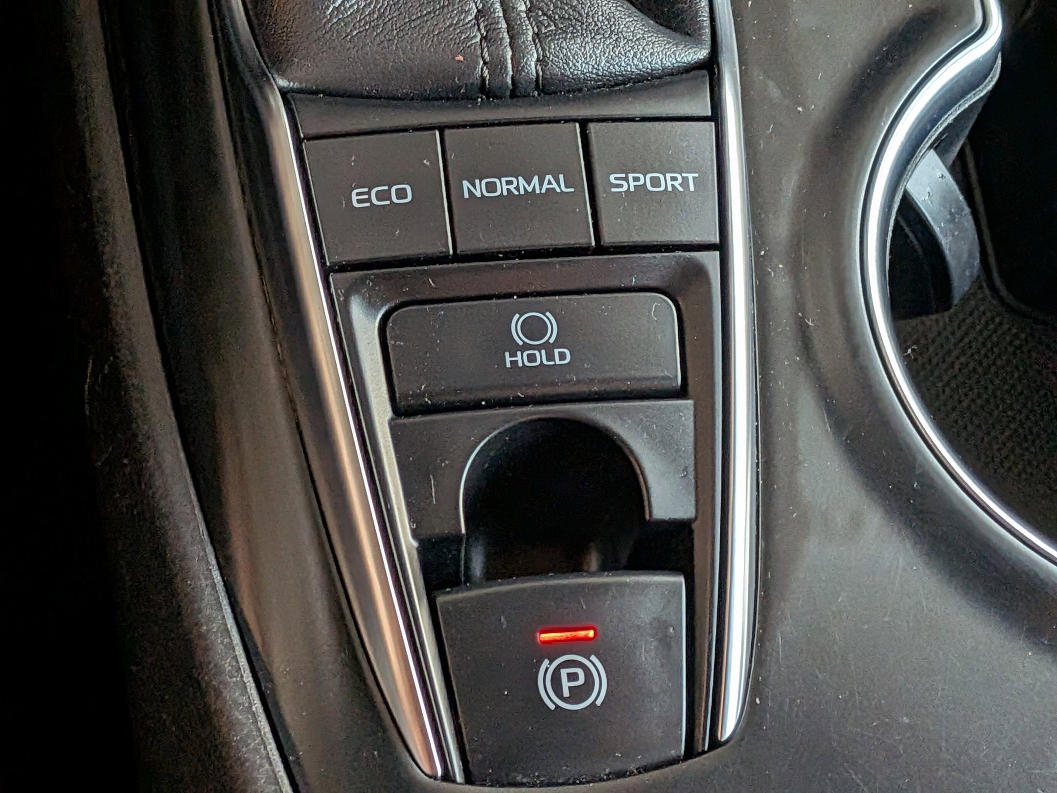 2019 Toyota CAMRY XSE V6