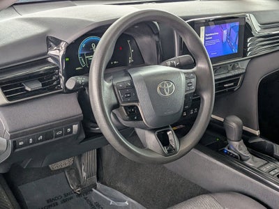 2025 Toyota CAMRY LE