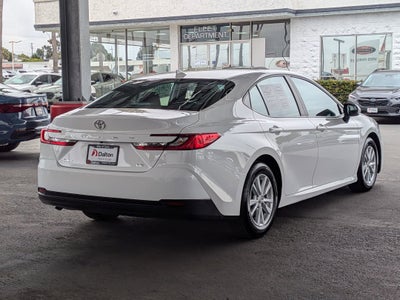 2025 Toyota CAMRY LE