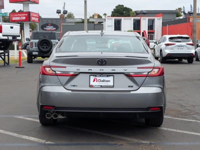 2025 Toyota Camry SE