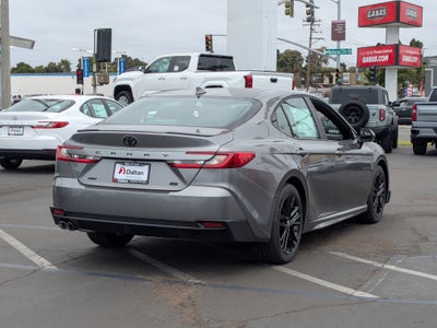 2025 Toyota Camry SE