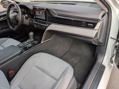 2025 Toyota CAMRY LE