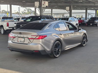 2025 Toyota Camry SE