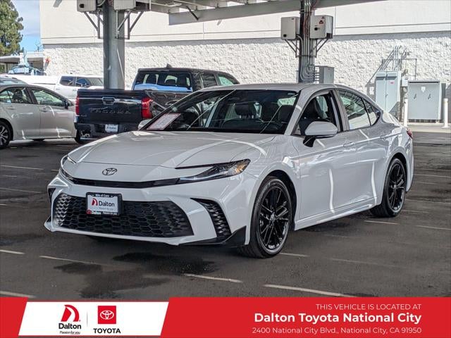 2025 Toyota Camry SE
