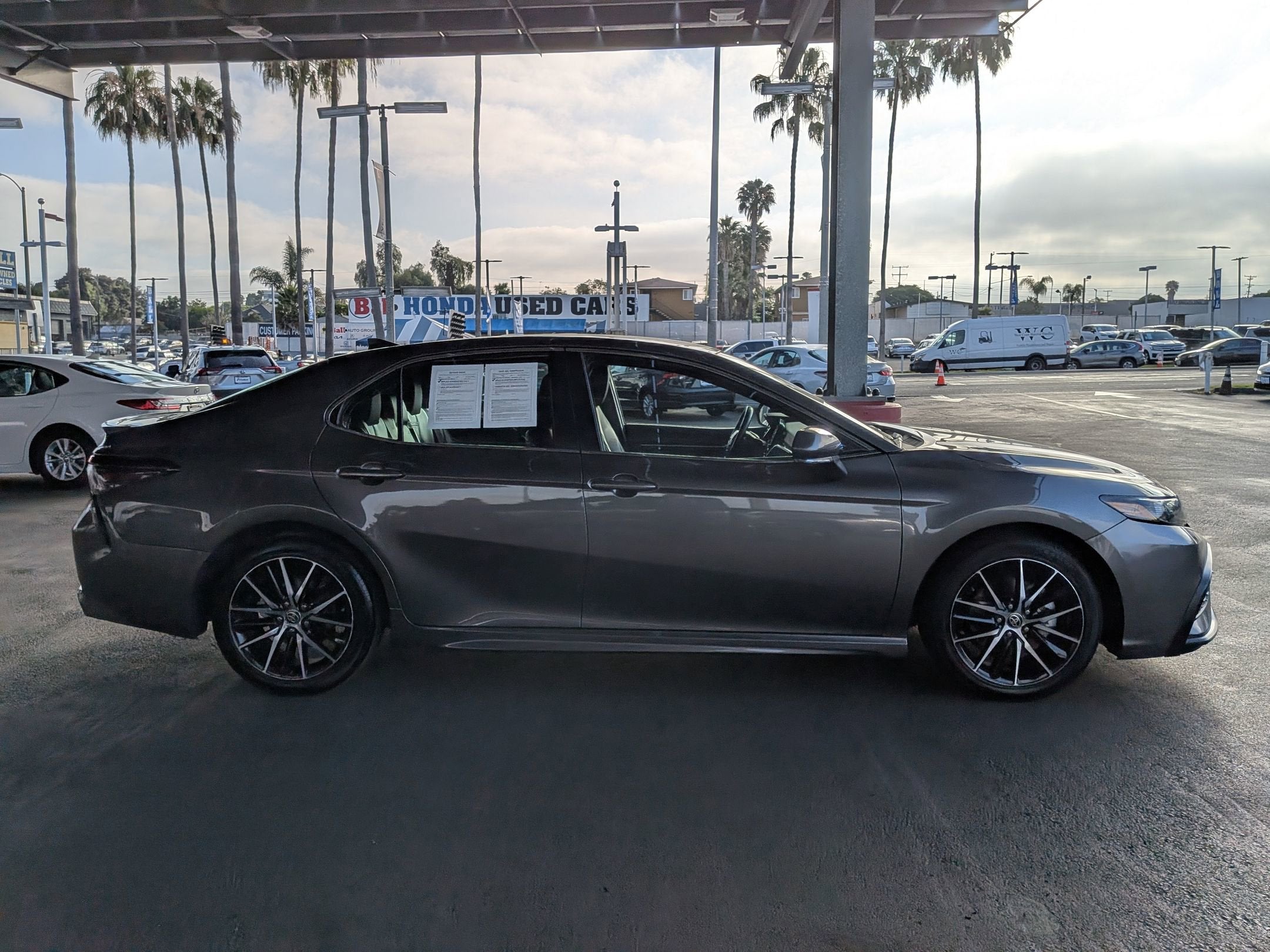2023 Toyota CAMRY SE