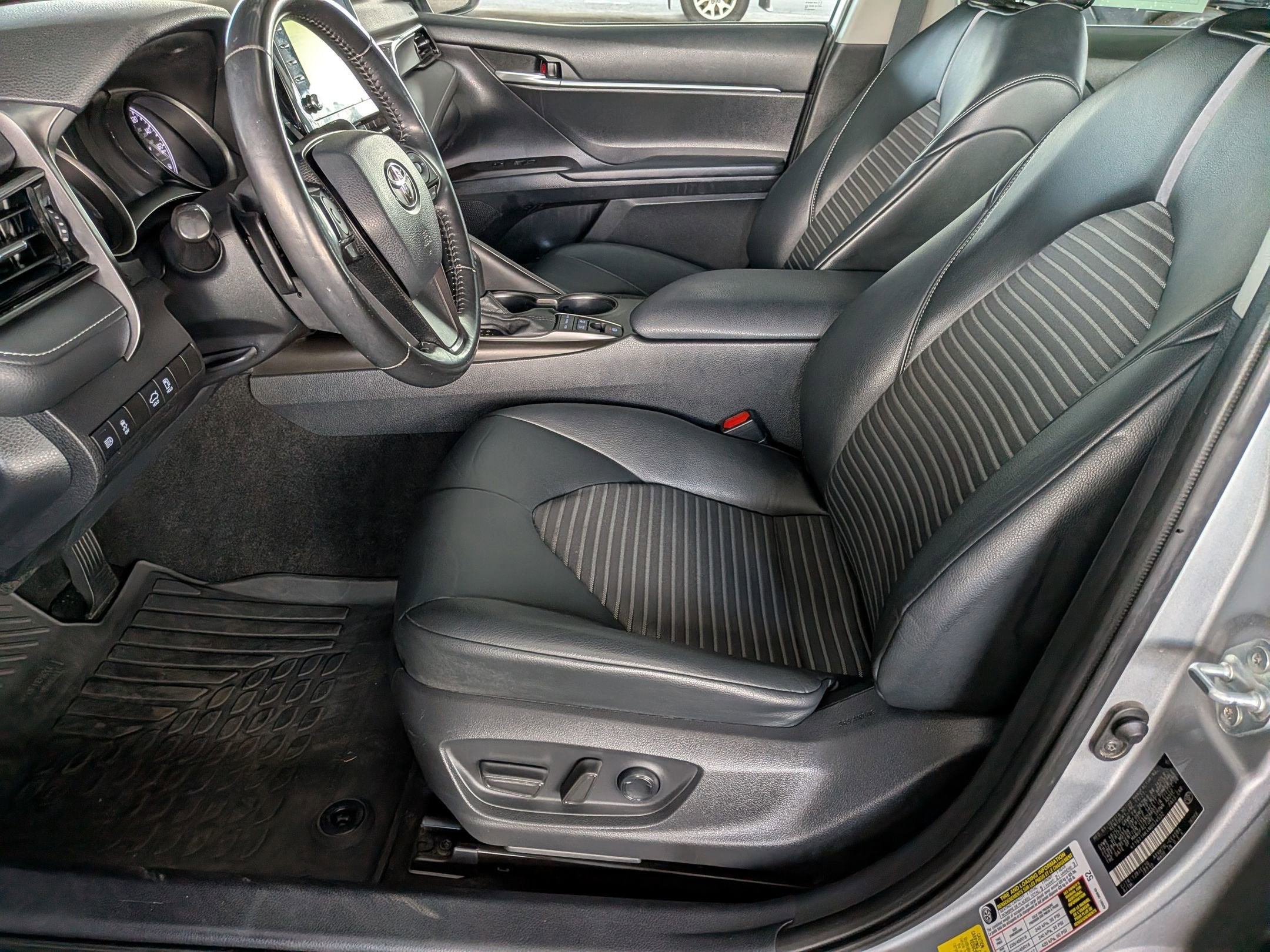 2022 Toyota Camry Hybrid Hybrid Nightshade