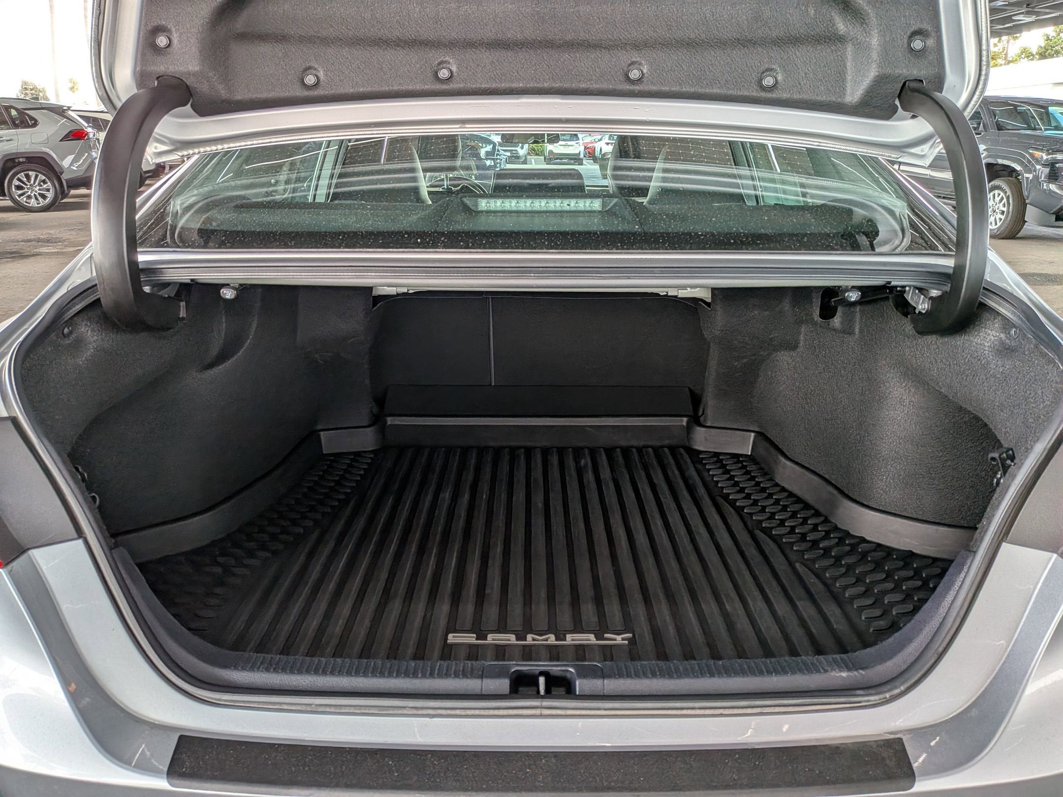 2022 Toyota Camry Hybrid Hybrid Nightshade