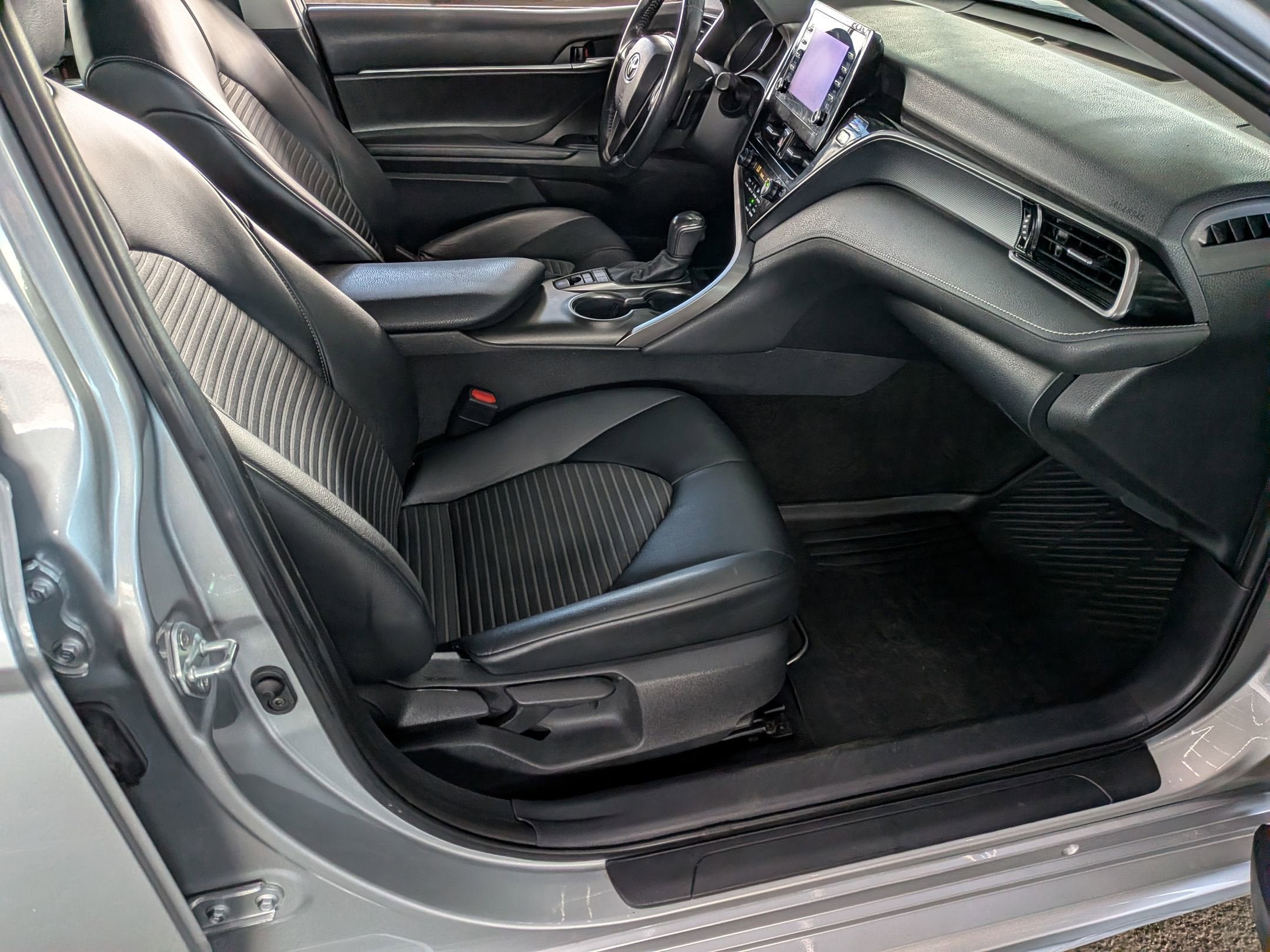 2022 Toyota Camry Hybrid Hybrid Nightshade