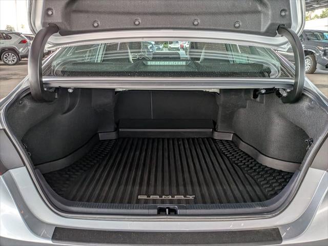 2022 Toyota Camry Hybrid Hybrid Nightshade