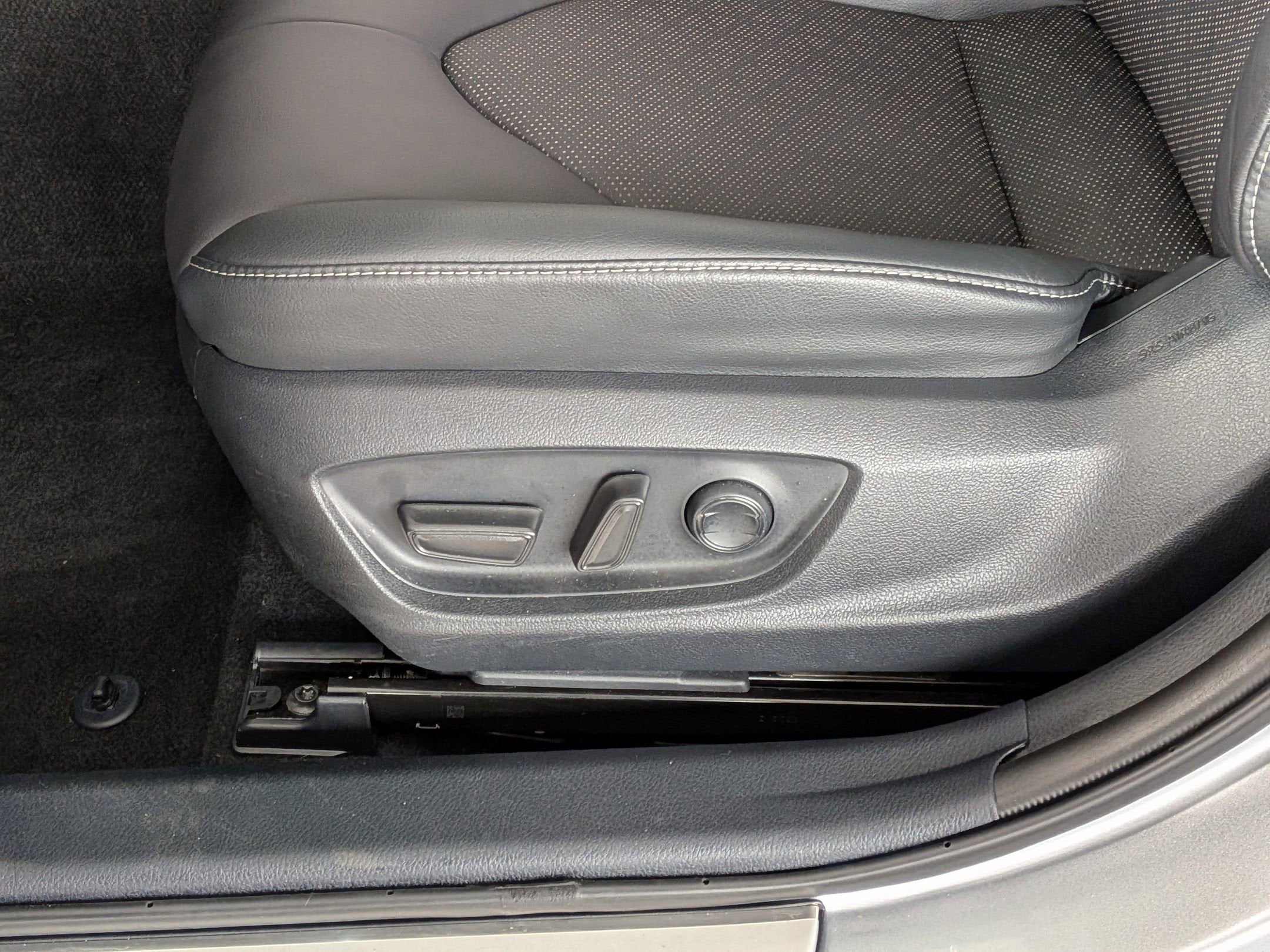 2023 Toyota CAMRY Hybrid XSE