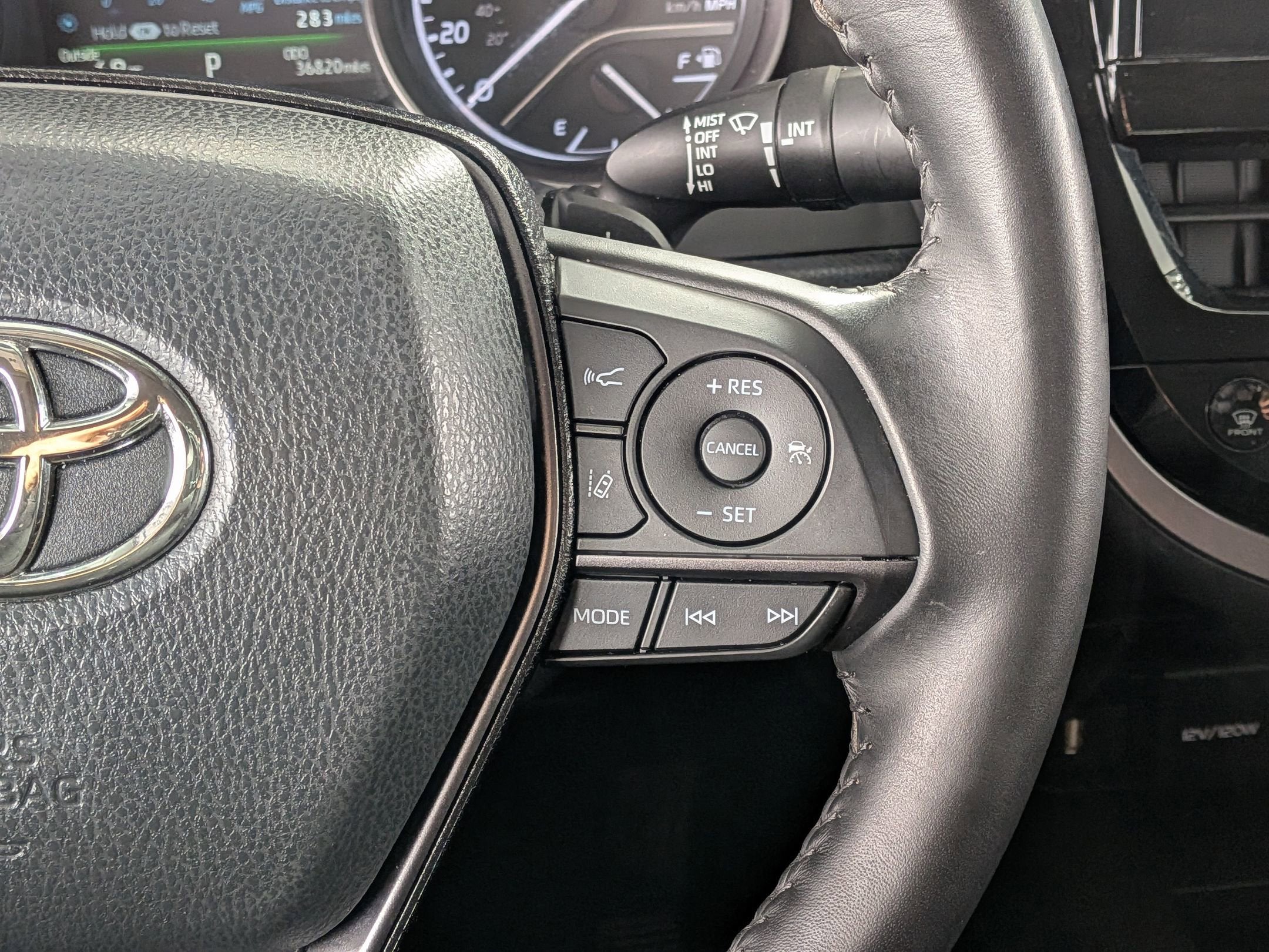 2023 Toyota CAMRY Hybrid XSE